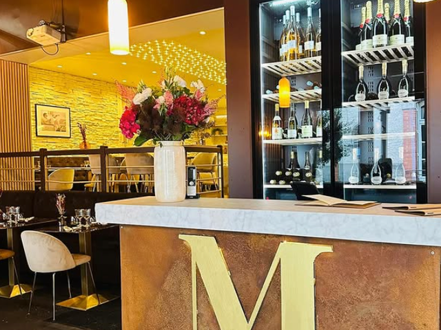 Le Magnum Fontainebleau Accueil